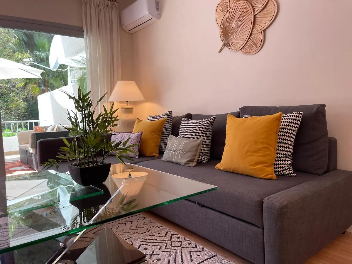 Suite 208, Close To The Beach, 2 Bedroom,Golden Mile Marbella Apartment