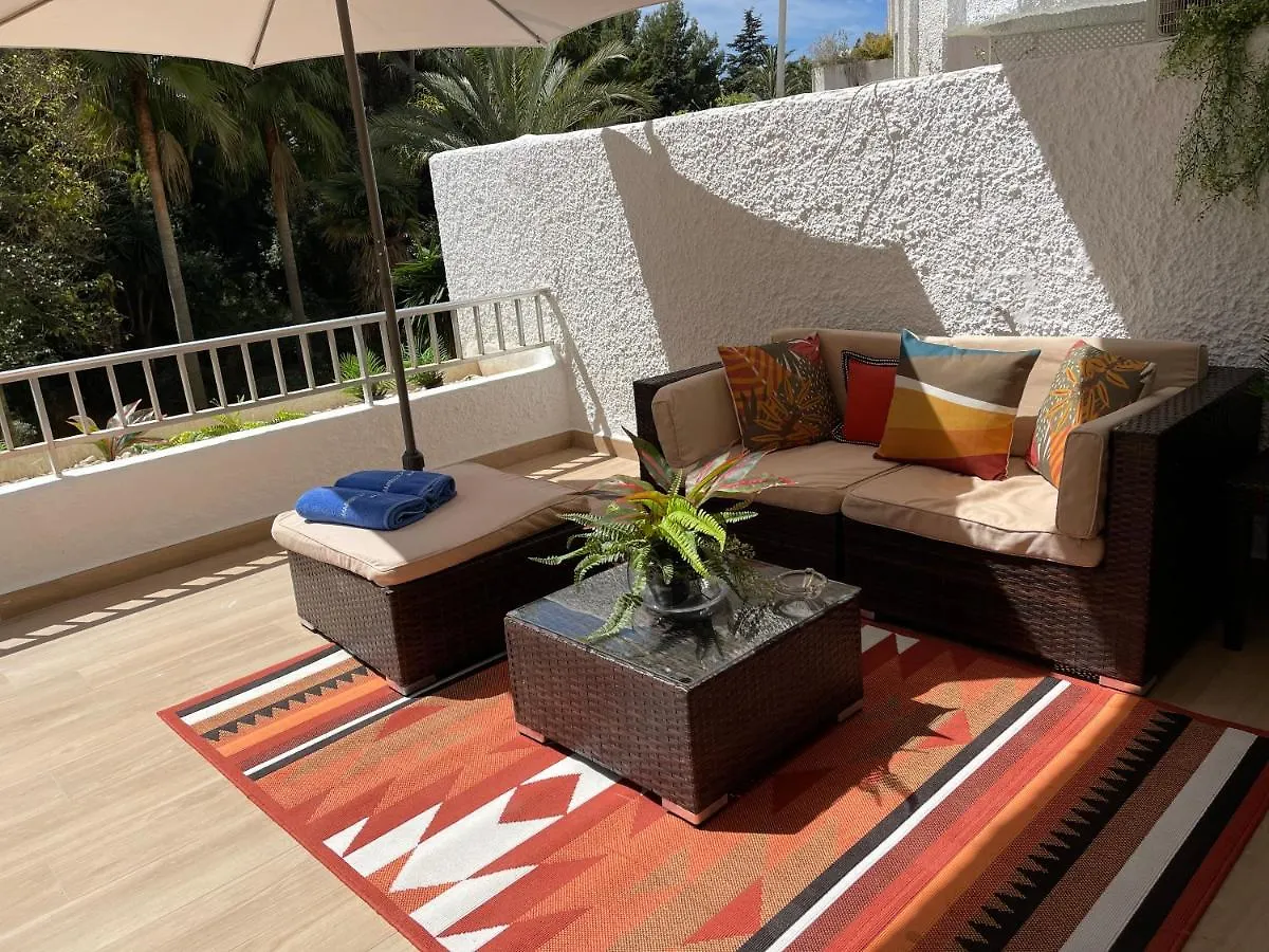 Suite 208, Close To The Beach, 2 Bedroom,Golden Mile Marbella Apartment