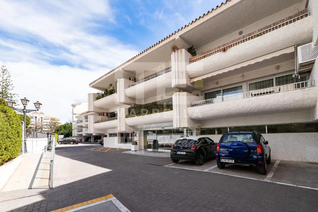 Suite 208, Close To The Beach, 2 Bedroom,Golden Mile Marbella Apartment